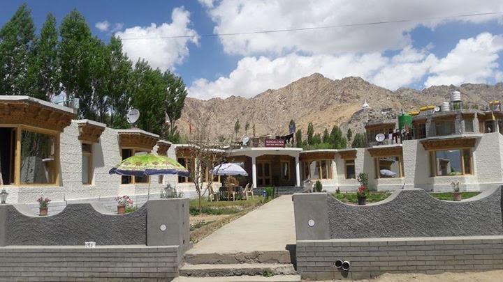 Hotel Mandalchan Leh Luaran gambar